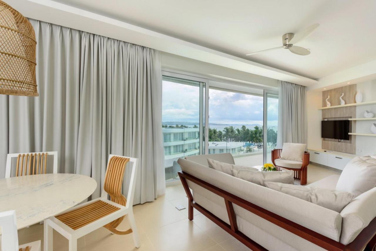 Aqua Boracay Hotel Balabag  Екстериор снимка Living room